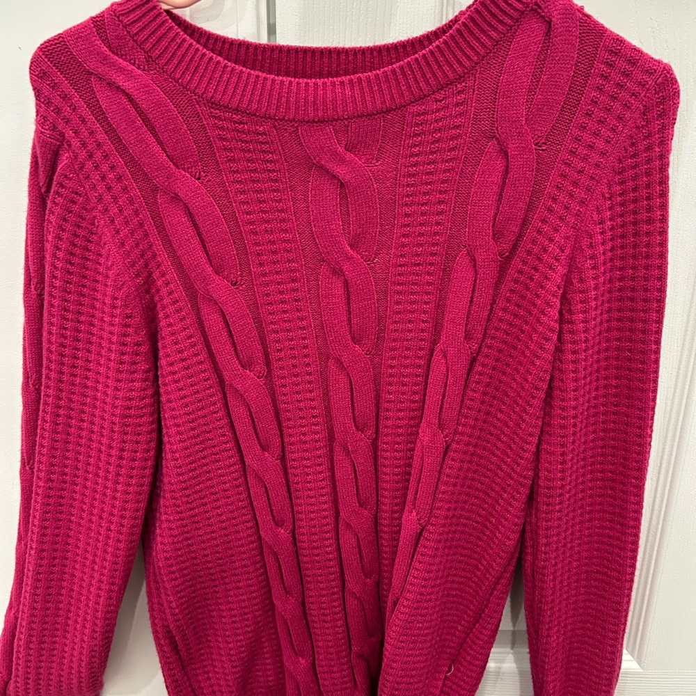 Women's Cable Knit Sweater - Pink